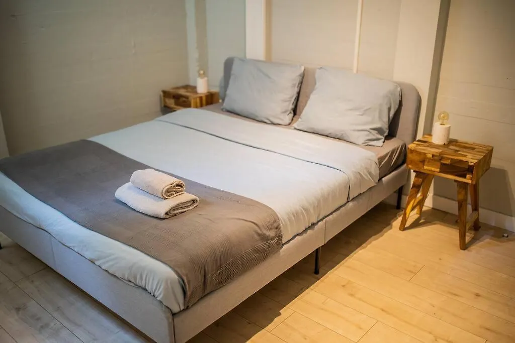 Tastefully 2 Bedroom Serviced Apartment 76M2 -Kb22- Rotterdam
