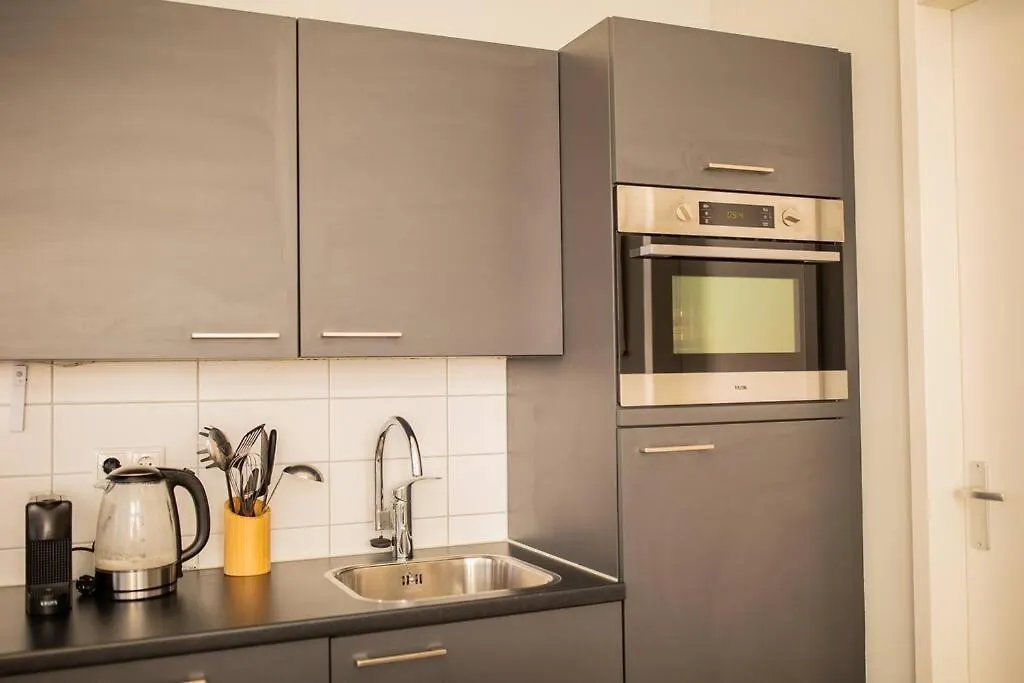Tastefully 2 Bedroom Serviced Apartment 76M2 -Kb22- Rotterdam