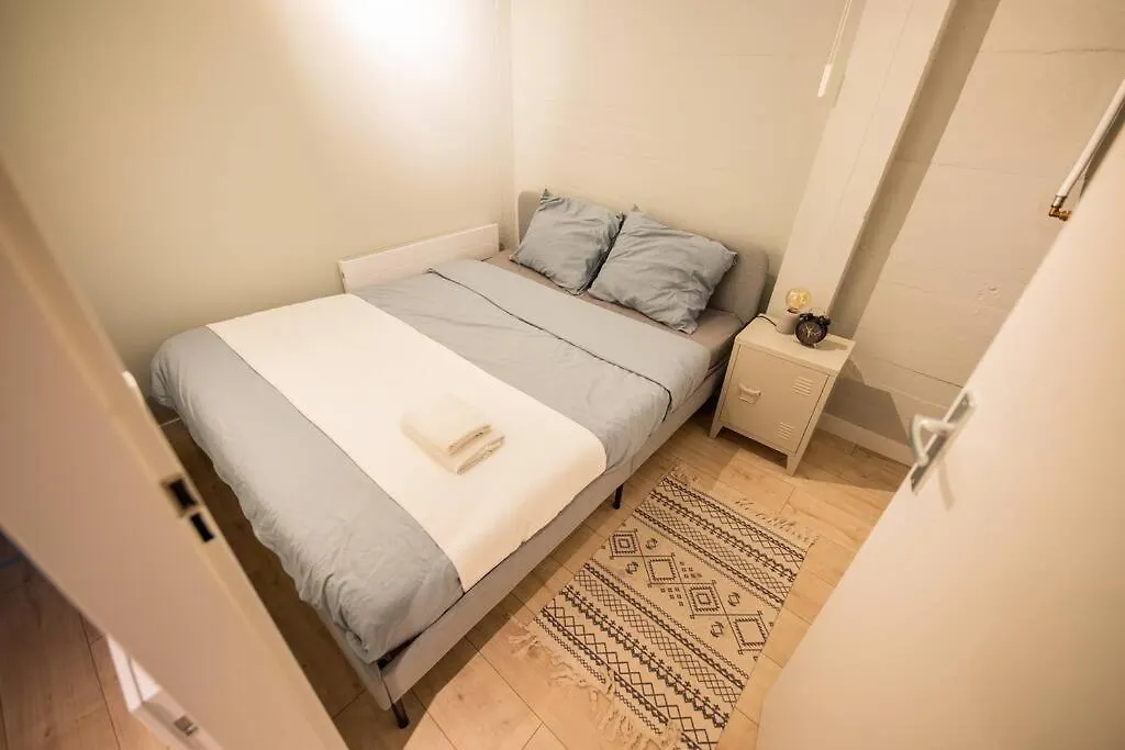 Tastefully 2 Bedroom Serviced Apartment 76M2 -Kb22- Rotterdam